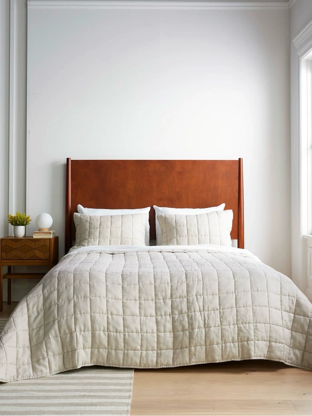 European Linen Box Quilt in Ivory - King/CalKing - Retail $184 - Picture 5 of 7